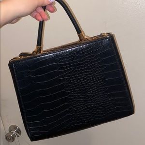 Snake print hand bag